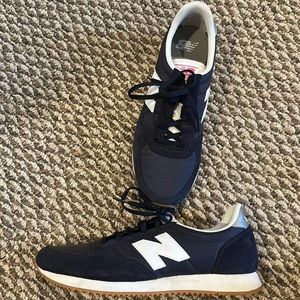 Womens 220 New Balance